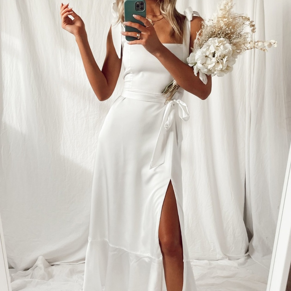Show me your mumu Satin Garden Midi dress size small